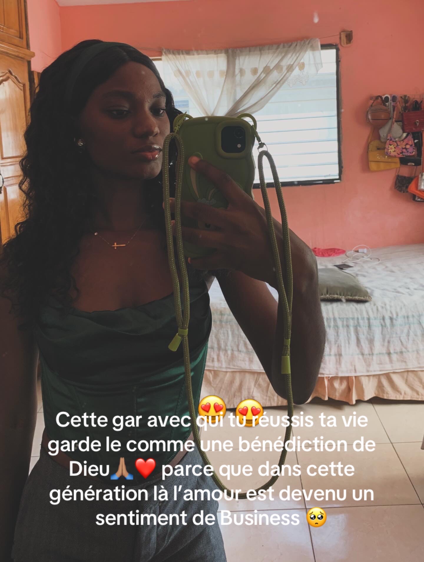 @iam_.withney 💜