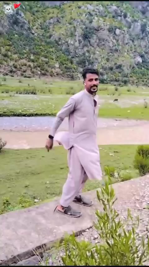 @°_°