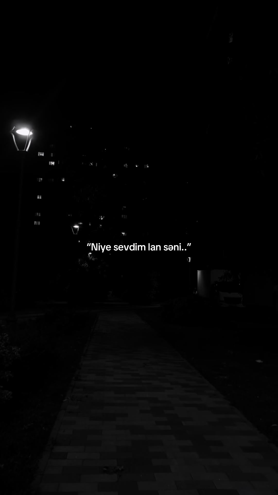 @𝓨.