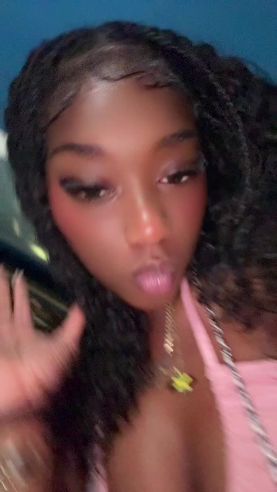 @Selena
