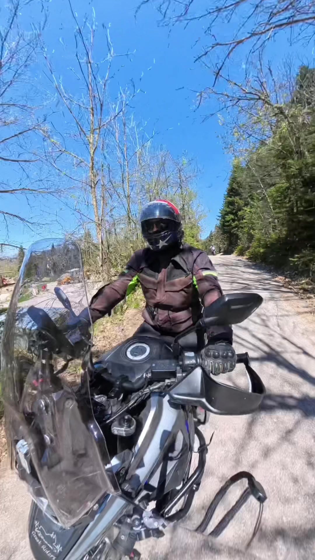 @Alex_vstrom_rider