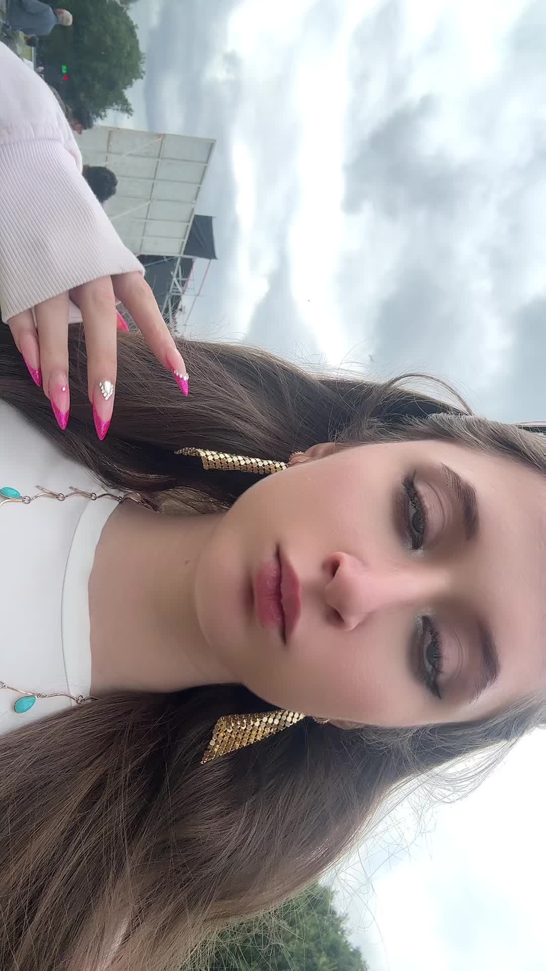 @Sssofia