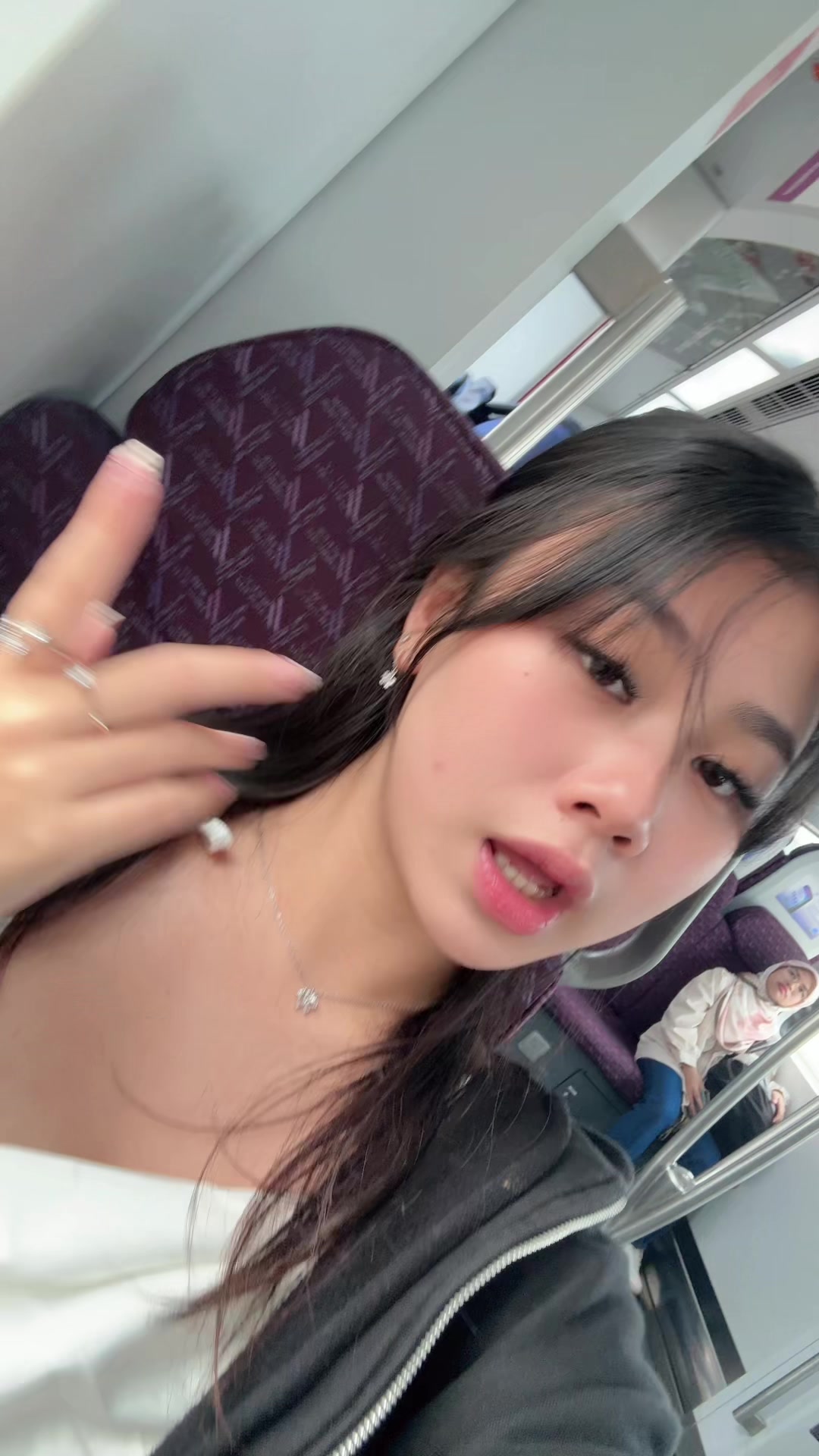 @taniaaa