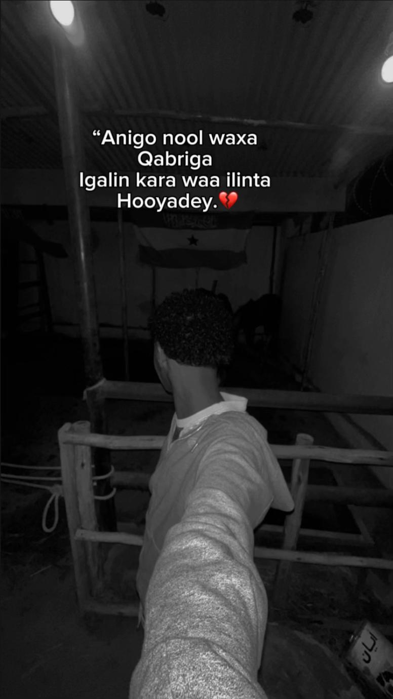 @ᗰᗩᖇTI ᗯ*Տᗴ٭͜🖤🪐:)