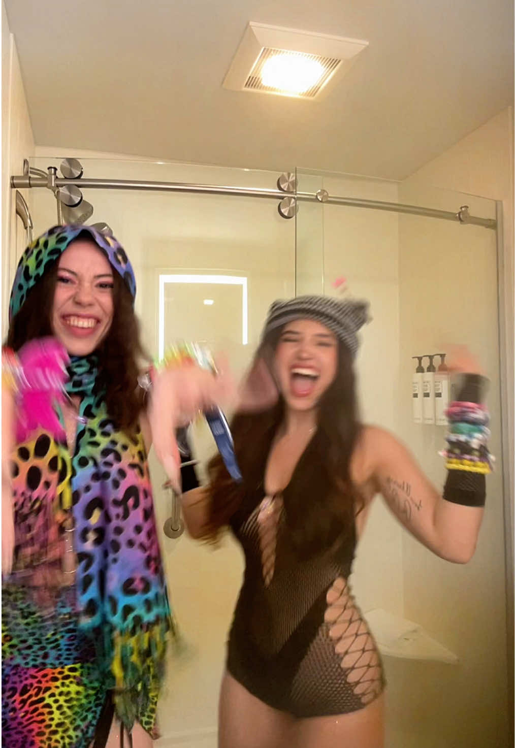 @adriana ☮️🌱🎆🌱