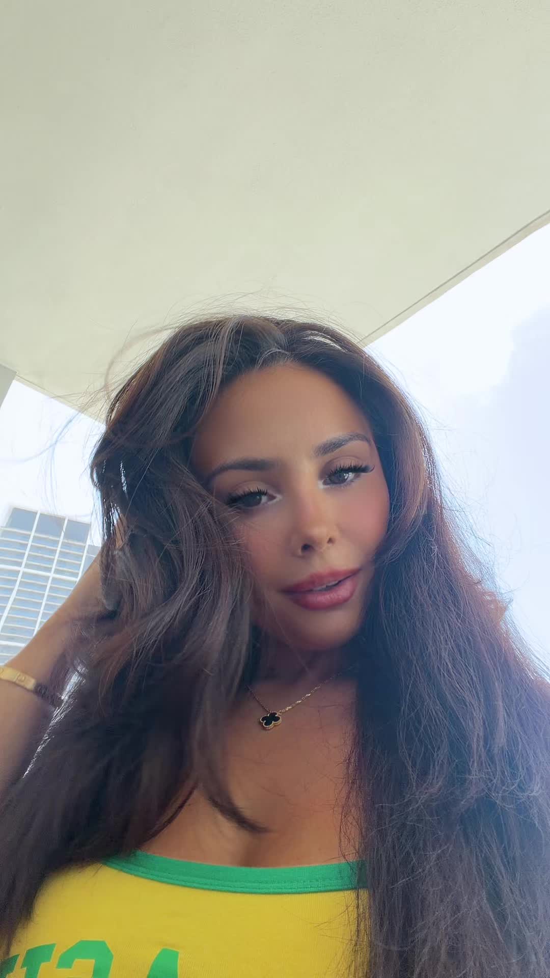 @OFFICIAL_VERONICA🦁