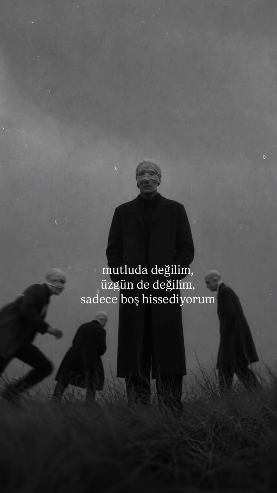 @𝓜.