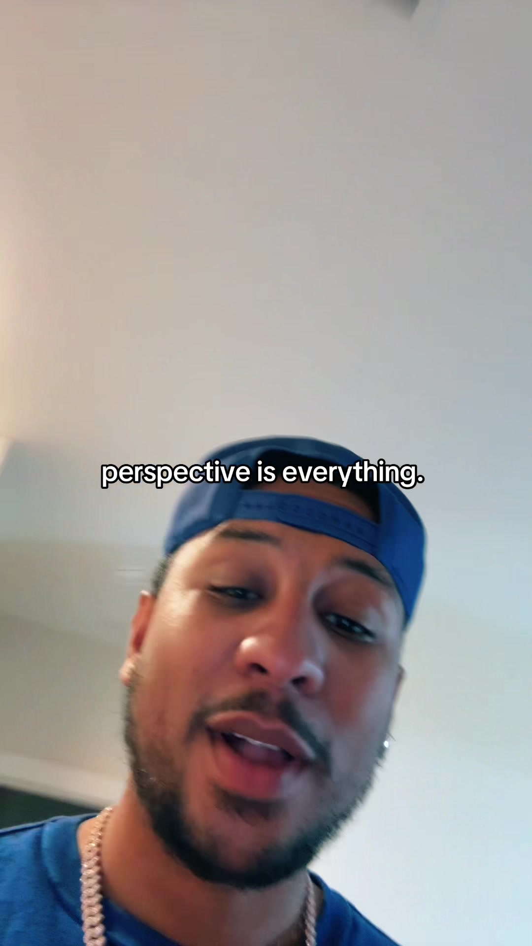 @thequis_