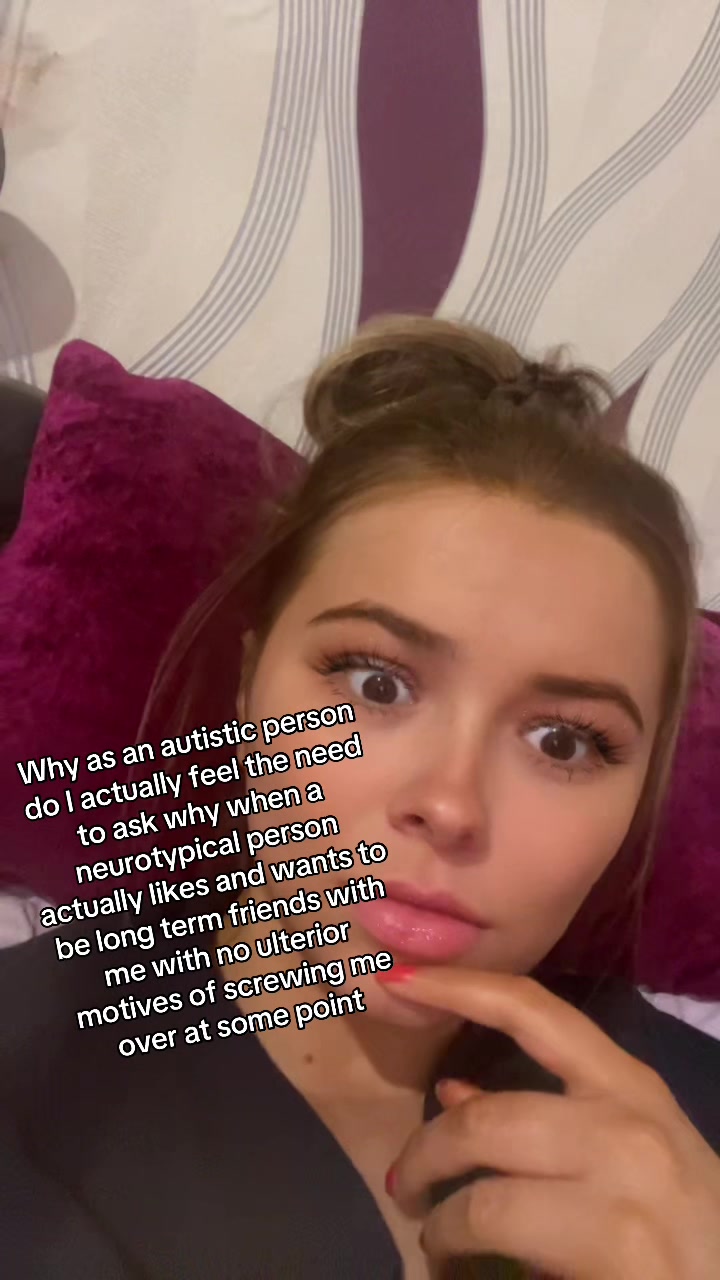 @Elliestoresx