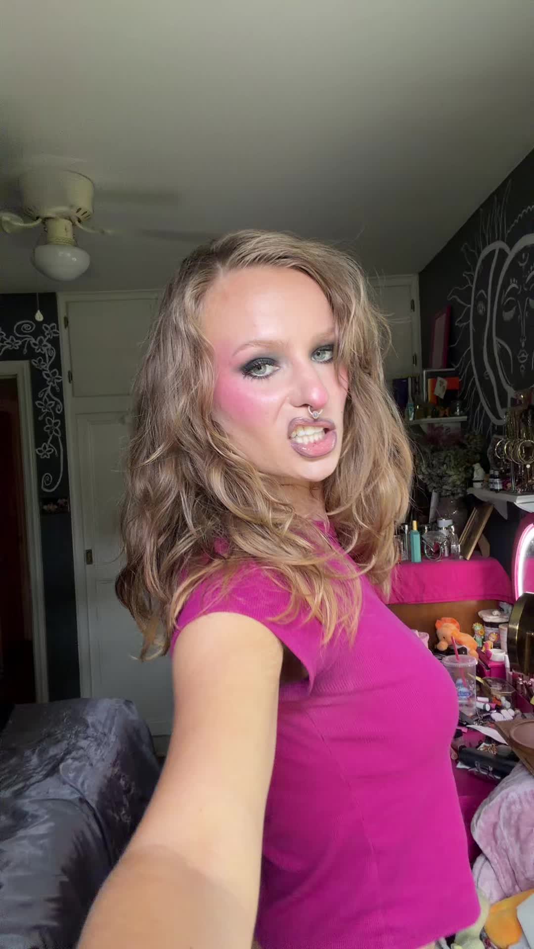 @ScissorQueen