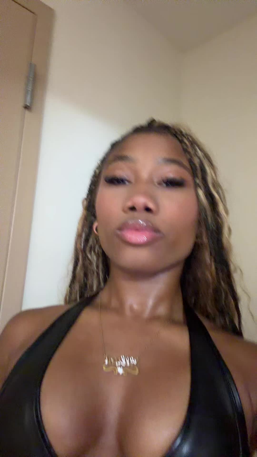 @allynii‼️