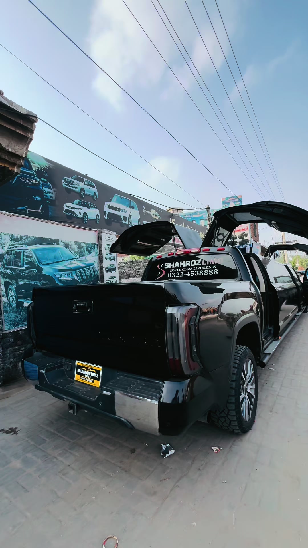 @Dream Motors