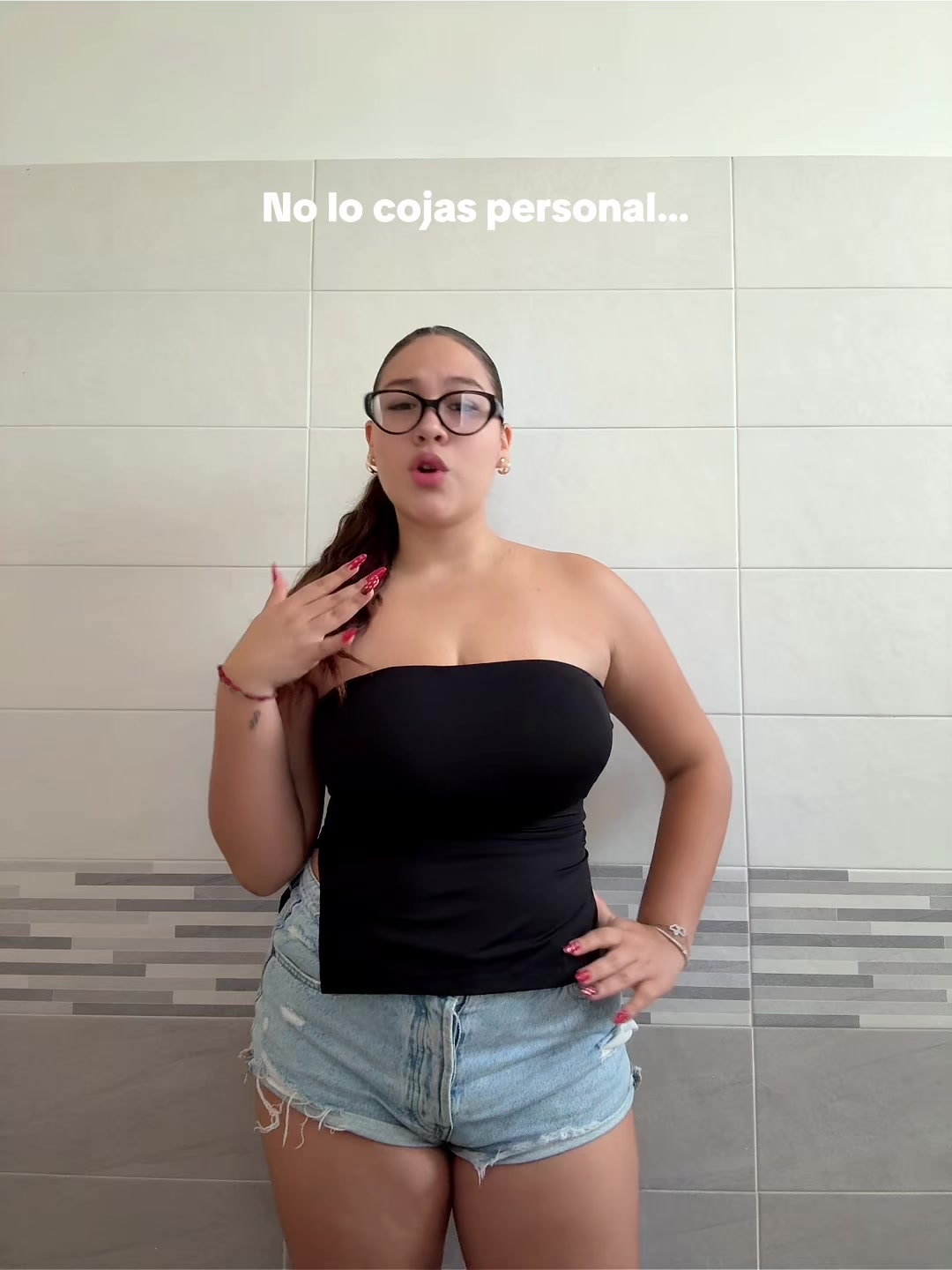 @victorianieves__