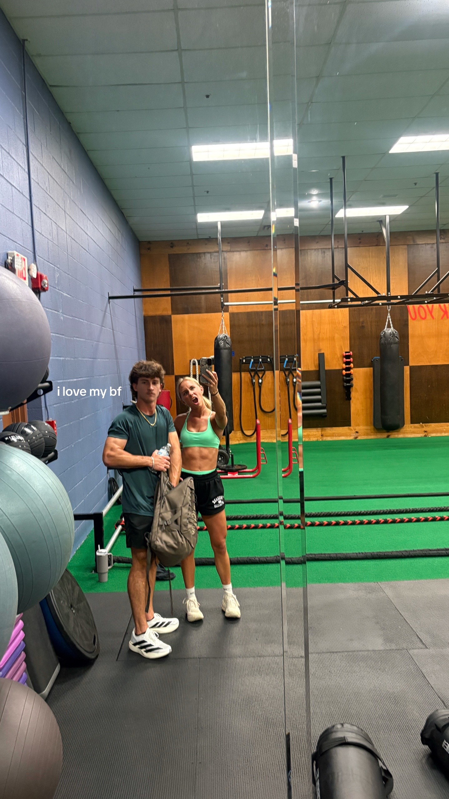 @hallefittt | lifting & running
