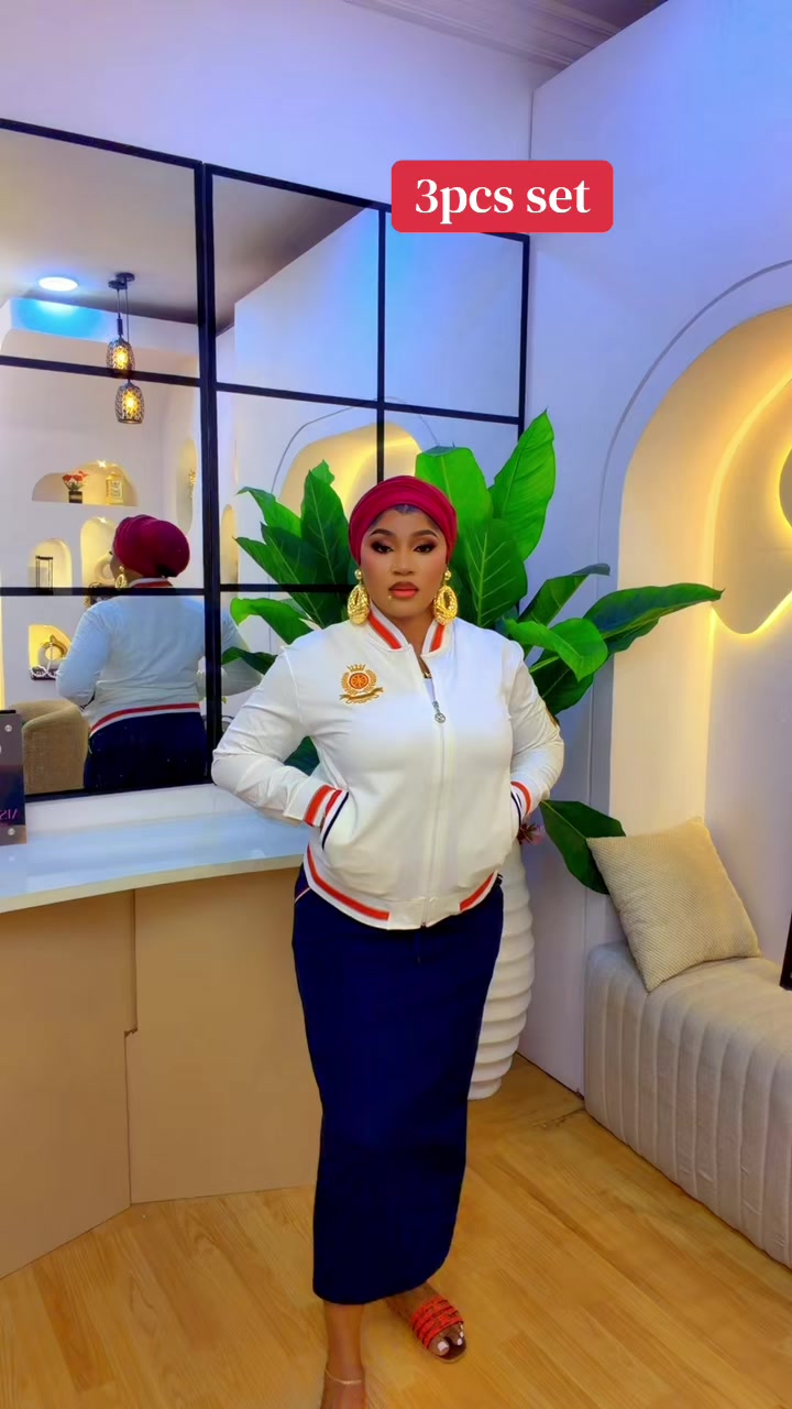 @aishvogue001