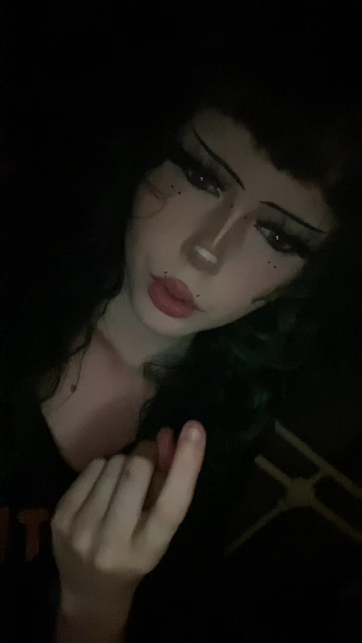@Your Fav Vamp🦇