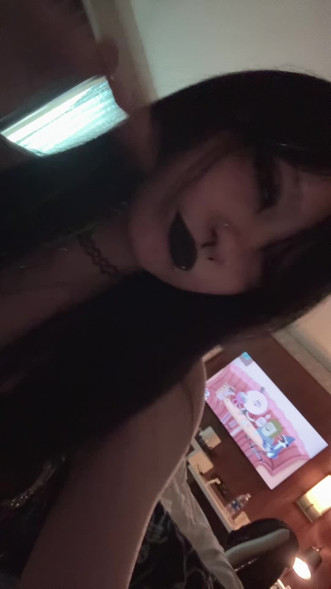 @chloe