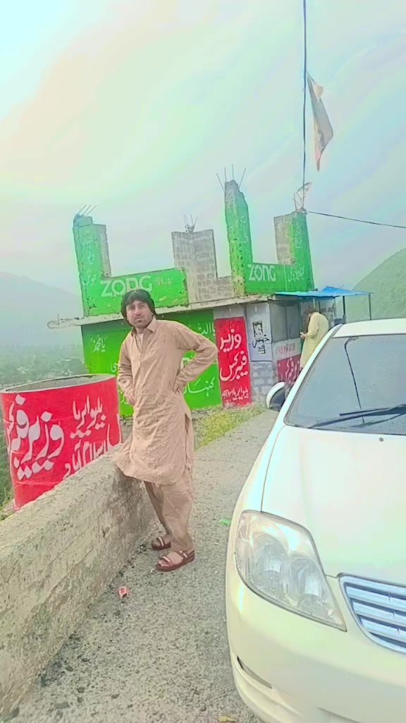 @🧡🤎💛Malak Namat Allah💙💜💚