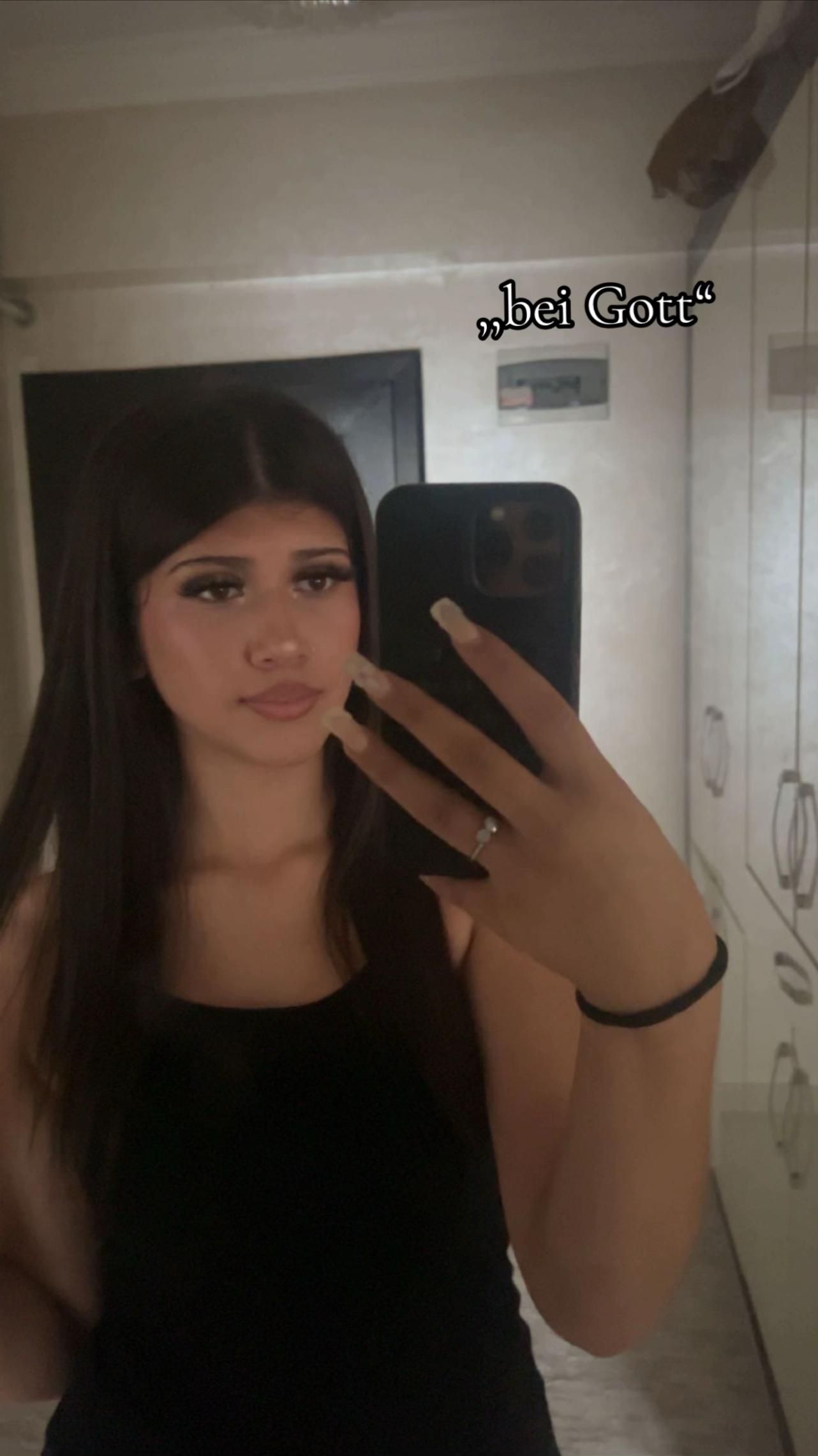 @سارا