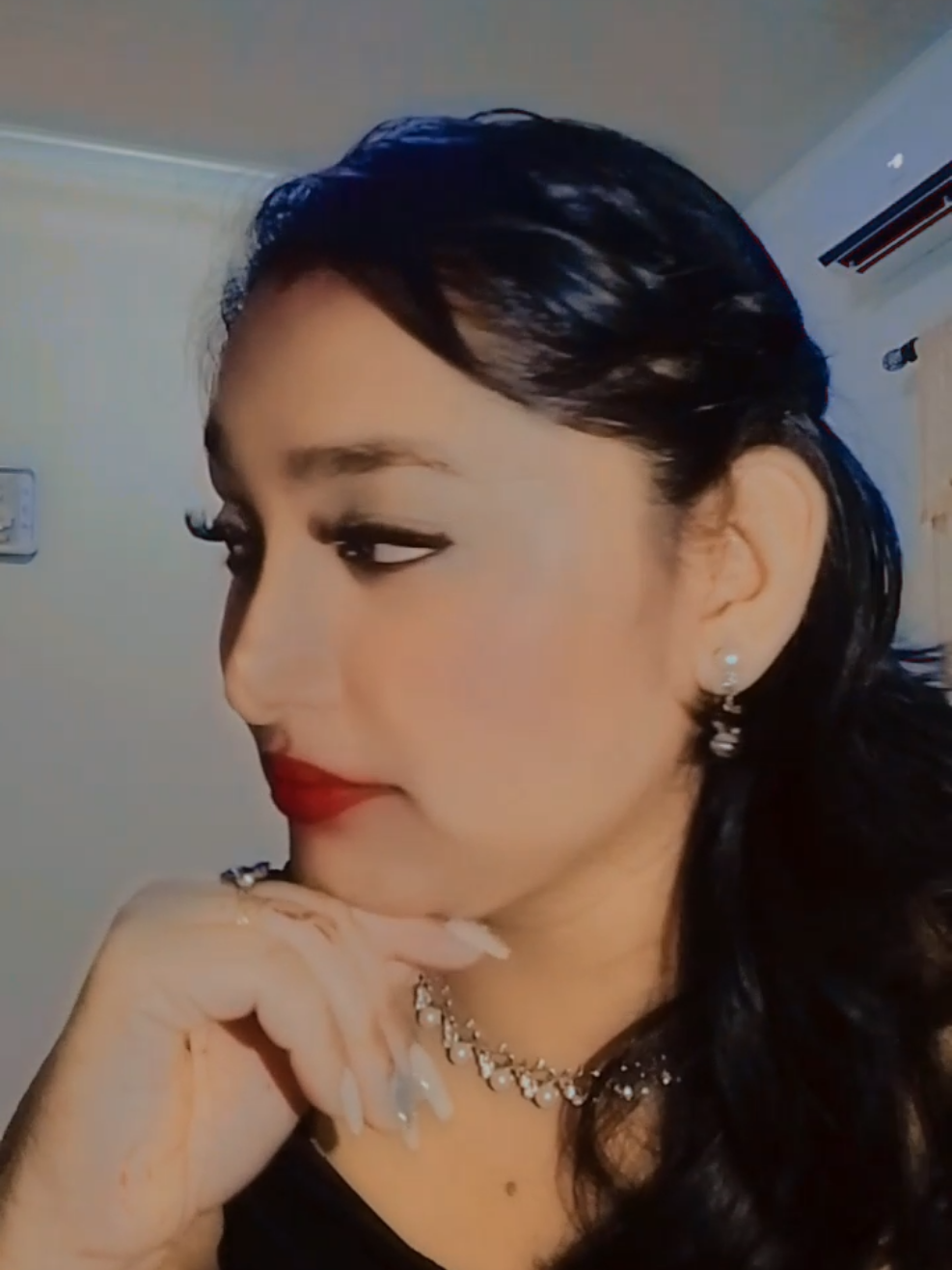 @RaweenaKhoesial🧸
