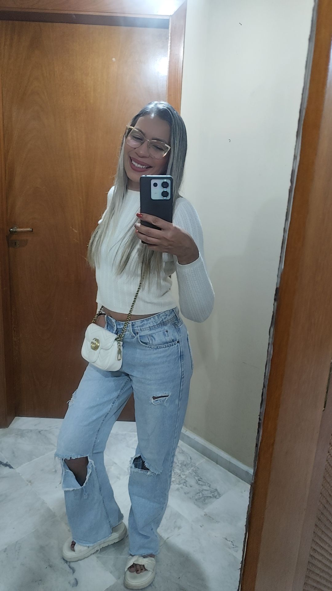 @Lala Alexandre