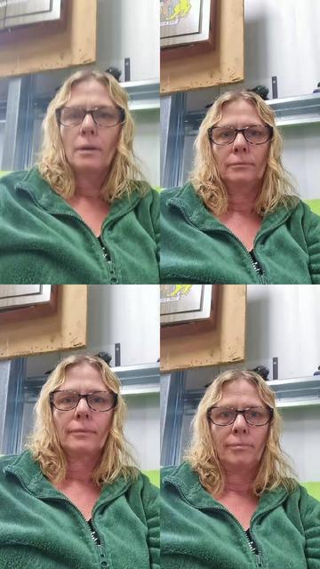 @Kiwichick112