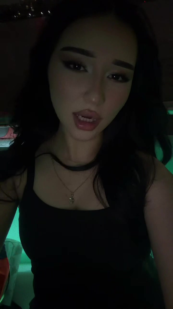 @moonay
