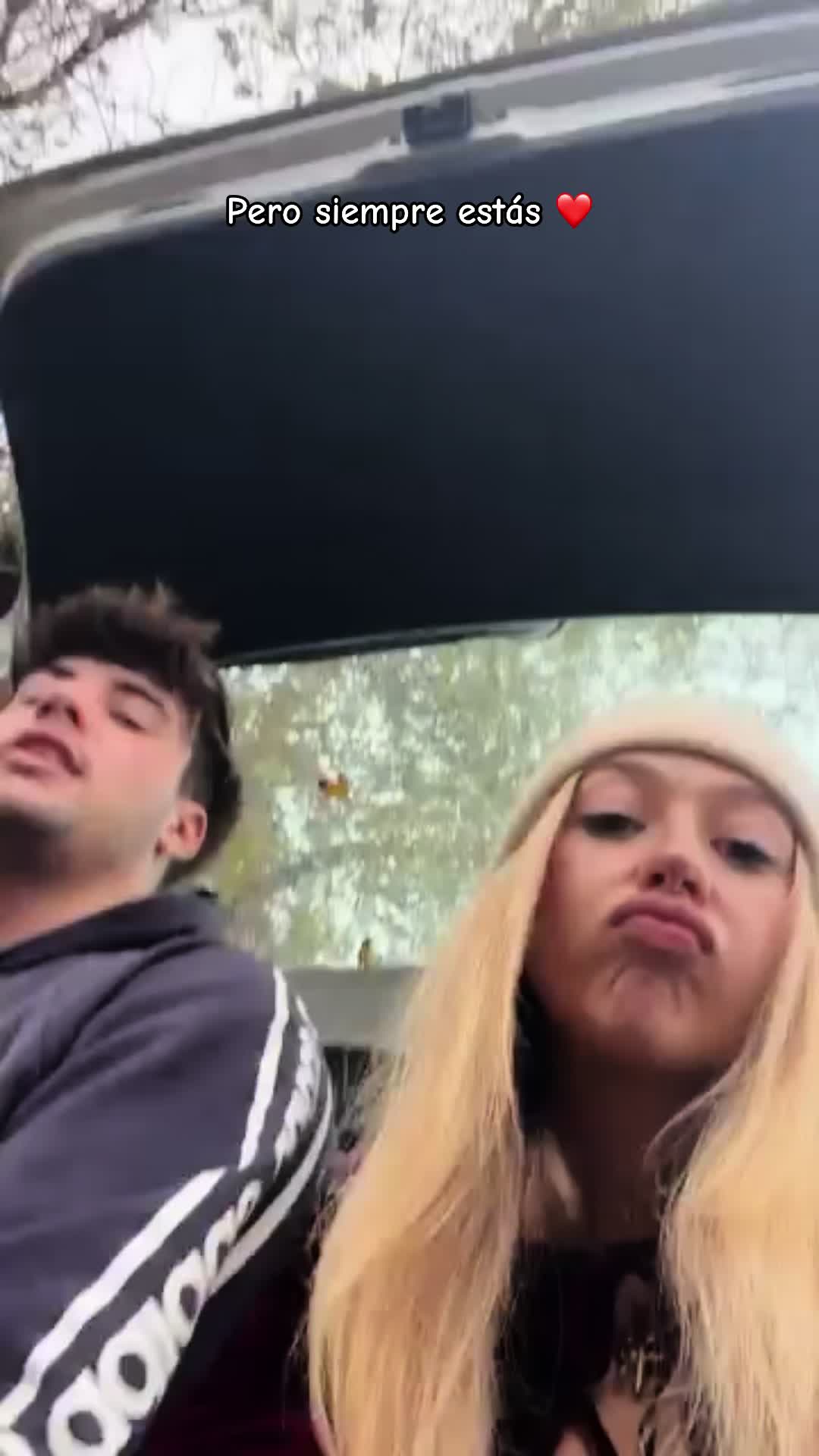 @Gloriiaajmeneez