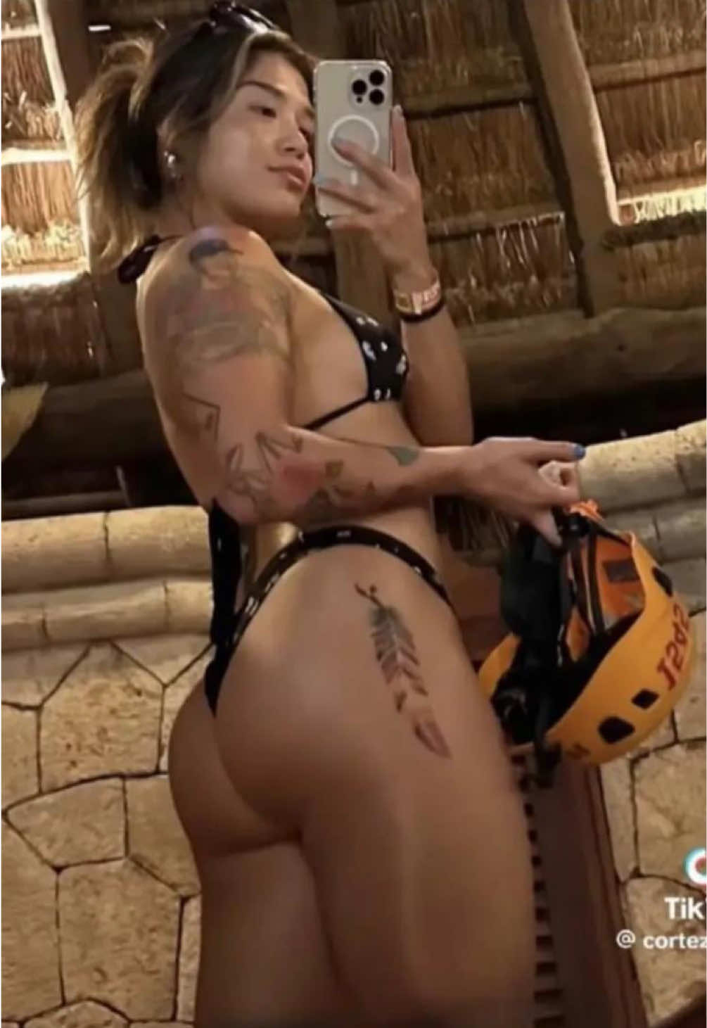 @ufcbaddies_