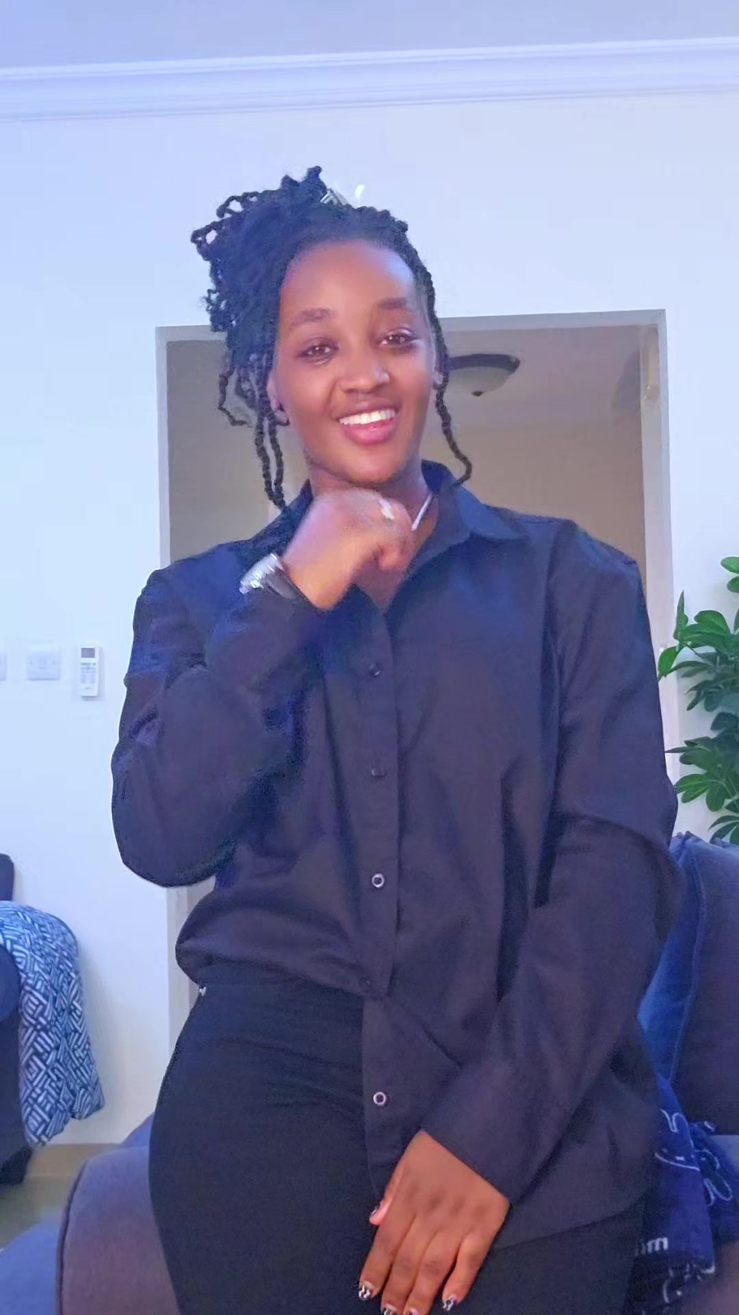 @luey💜🖤