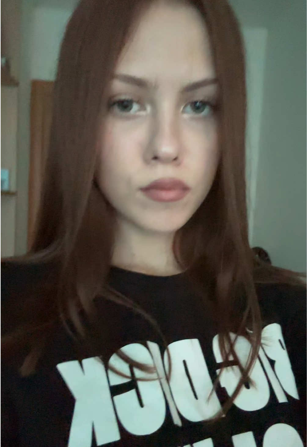 @༒