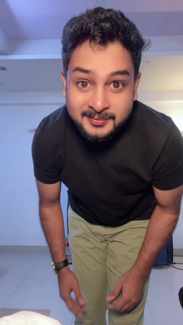 @𝑯𝒂𝒓𝒊𝒕𝒉𝒂 𝑹𝒐𝒔𝒉𝒂𝒏🧒