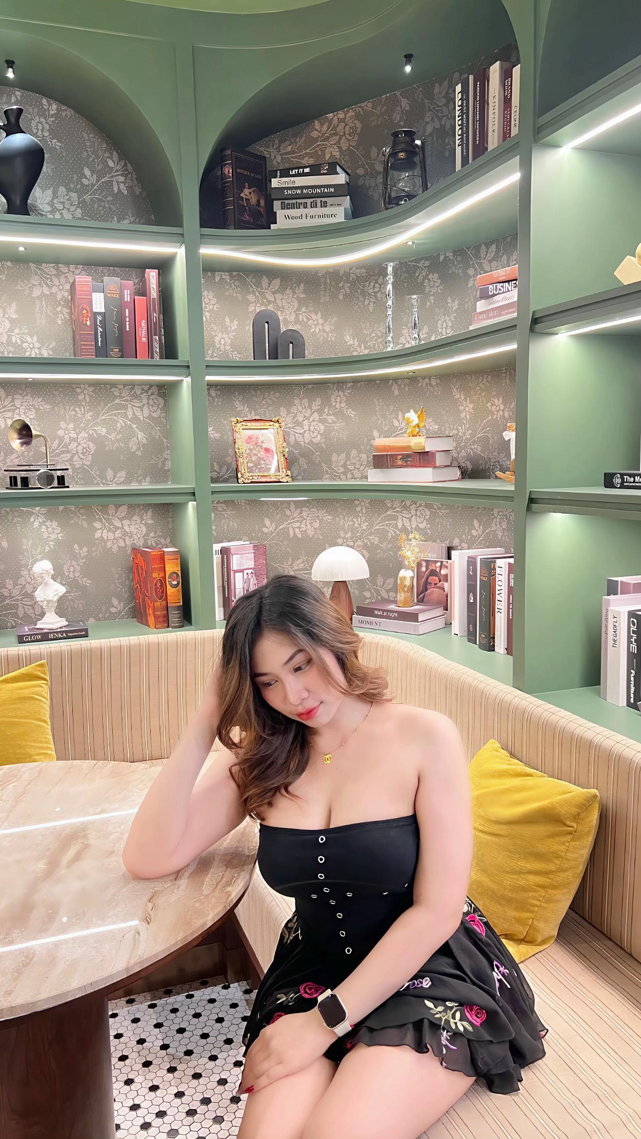 @Mochi🇰🇭