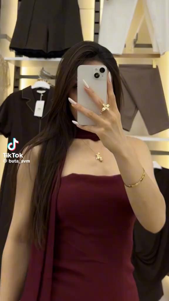 @Laurel _Dress