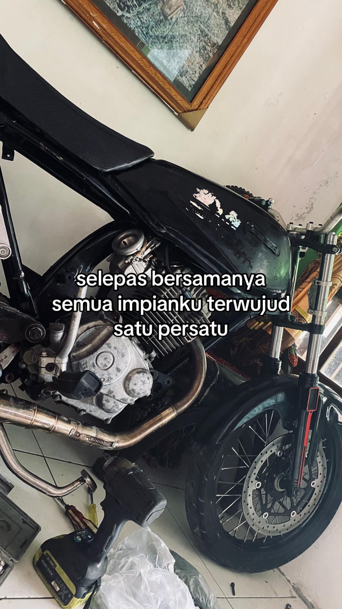 @TUROKS