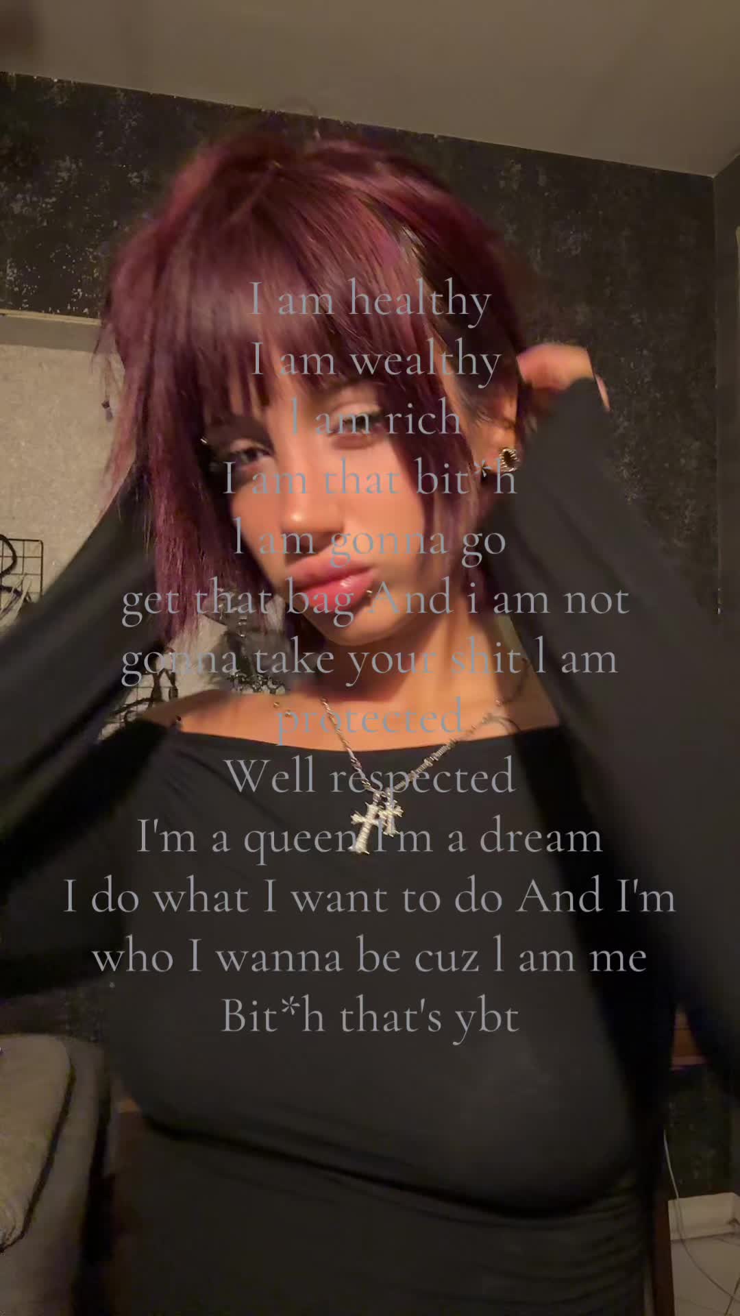 @روژآ