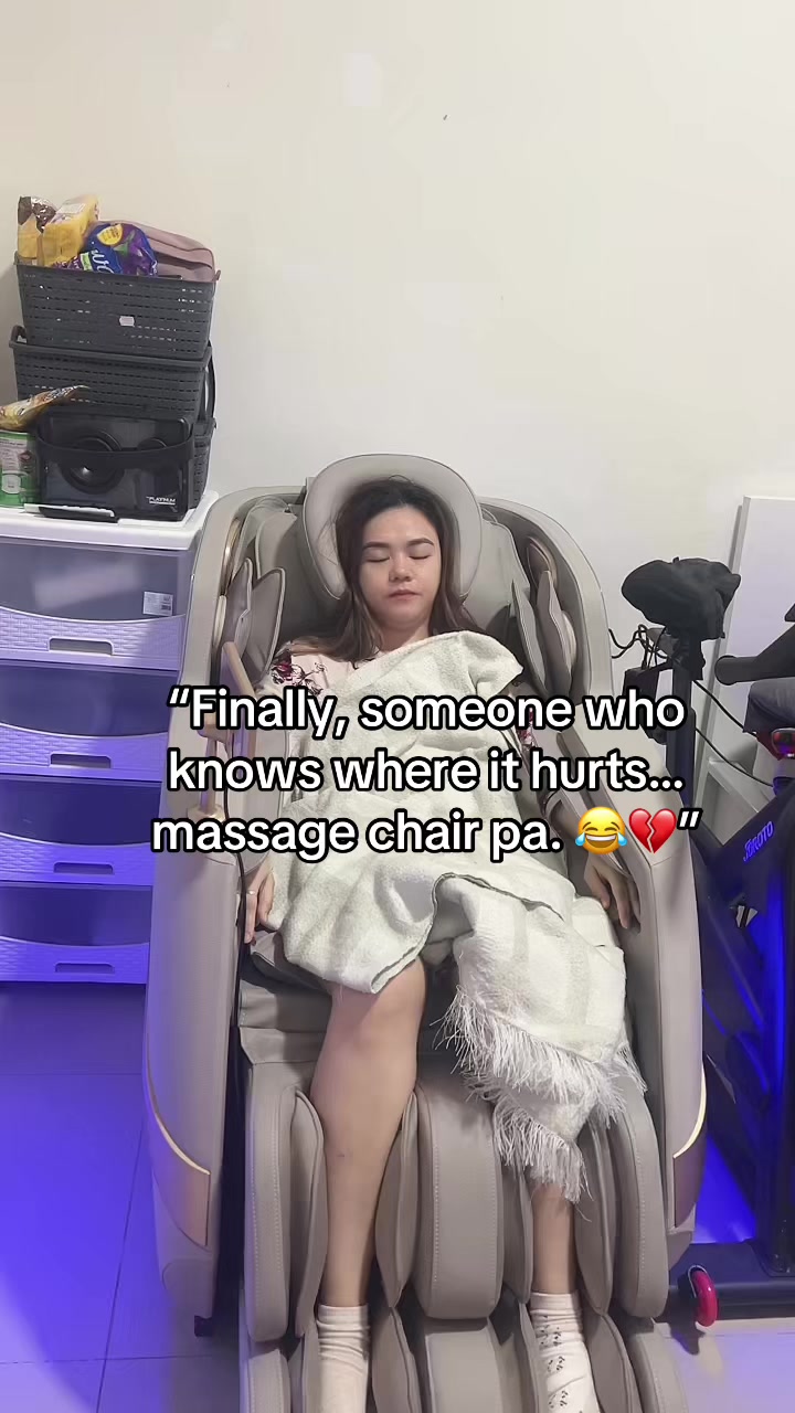 @ChloePamore 🇵🇭🇦🇪