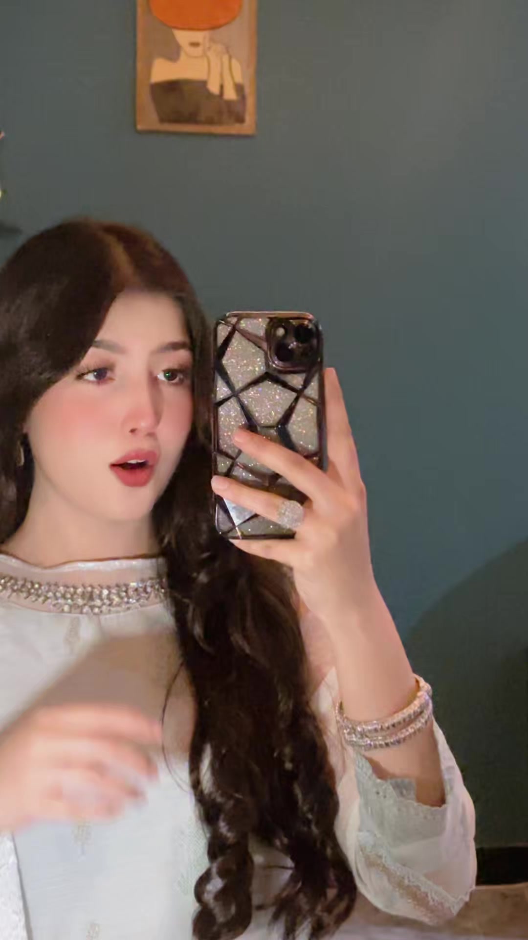 @Munisha Khan🕊️