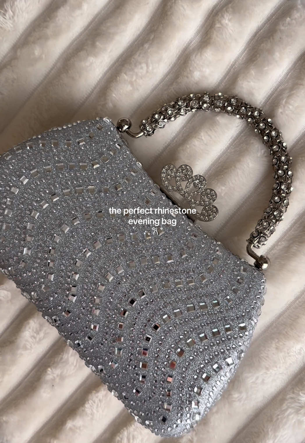 @girlsNpearls