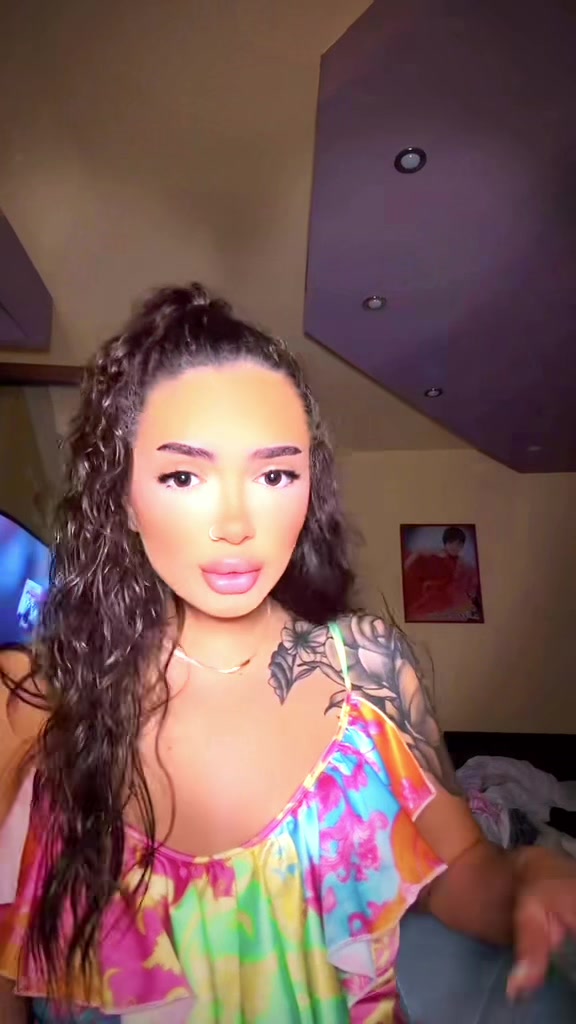 @🤍
