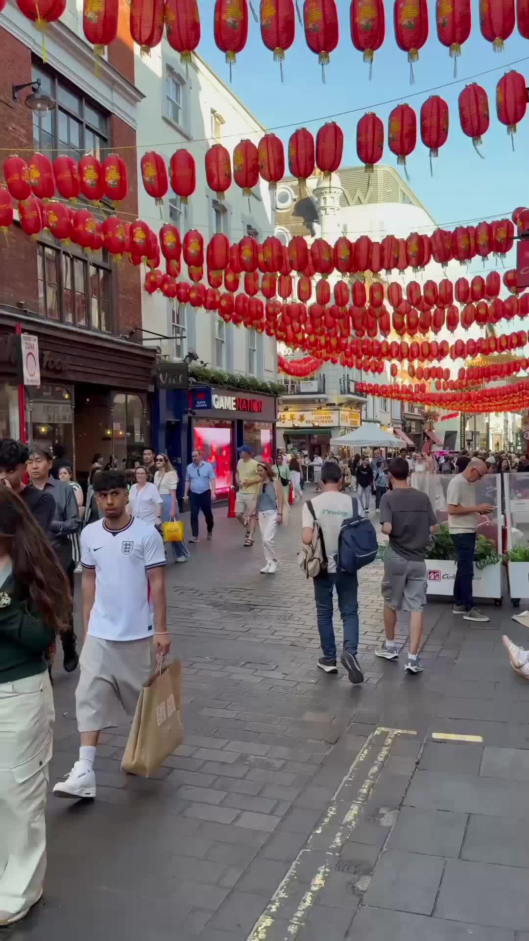 @𝓓𝓪𝓷𝓲𝓪𝓵 𝓚𝓱𝓪𝓷 𝕌𝕂🇬🇧