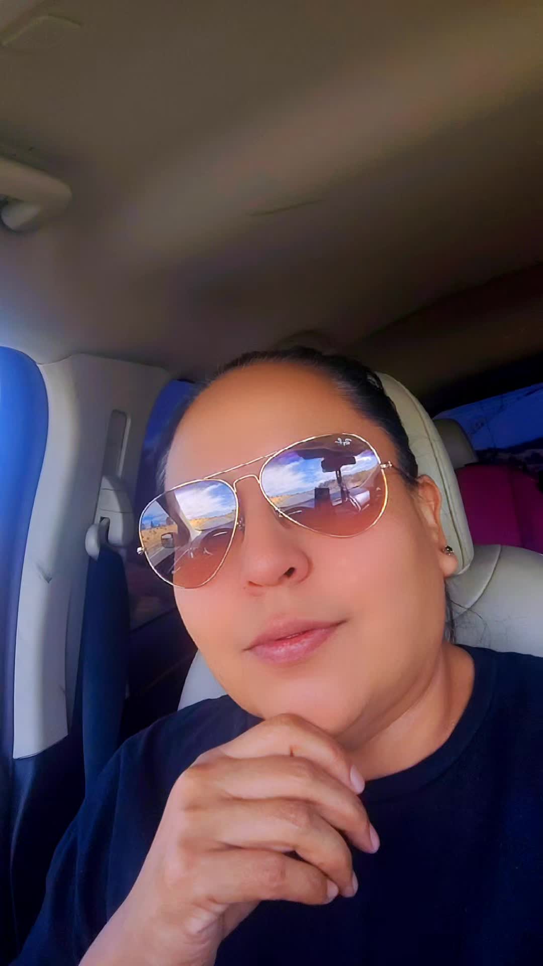 @EvieLaneAz