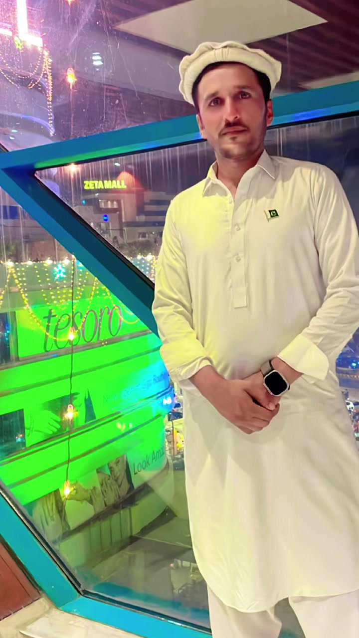 @Sabir Khan 🇦🇪🇵🇰🇬🇧