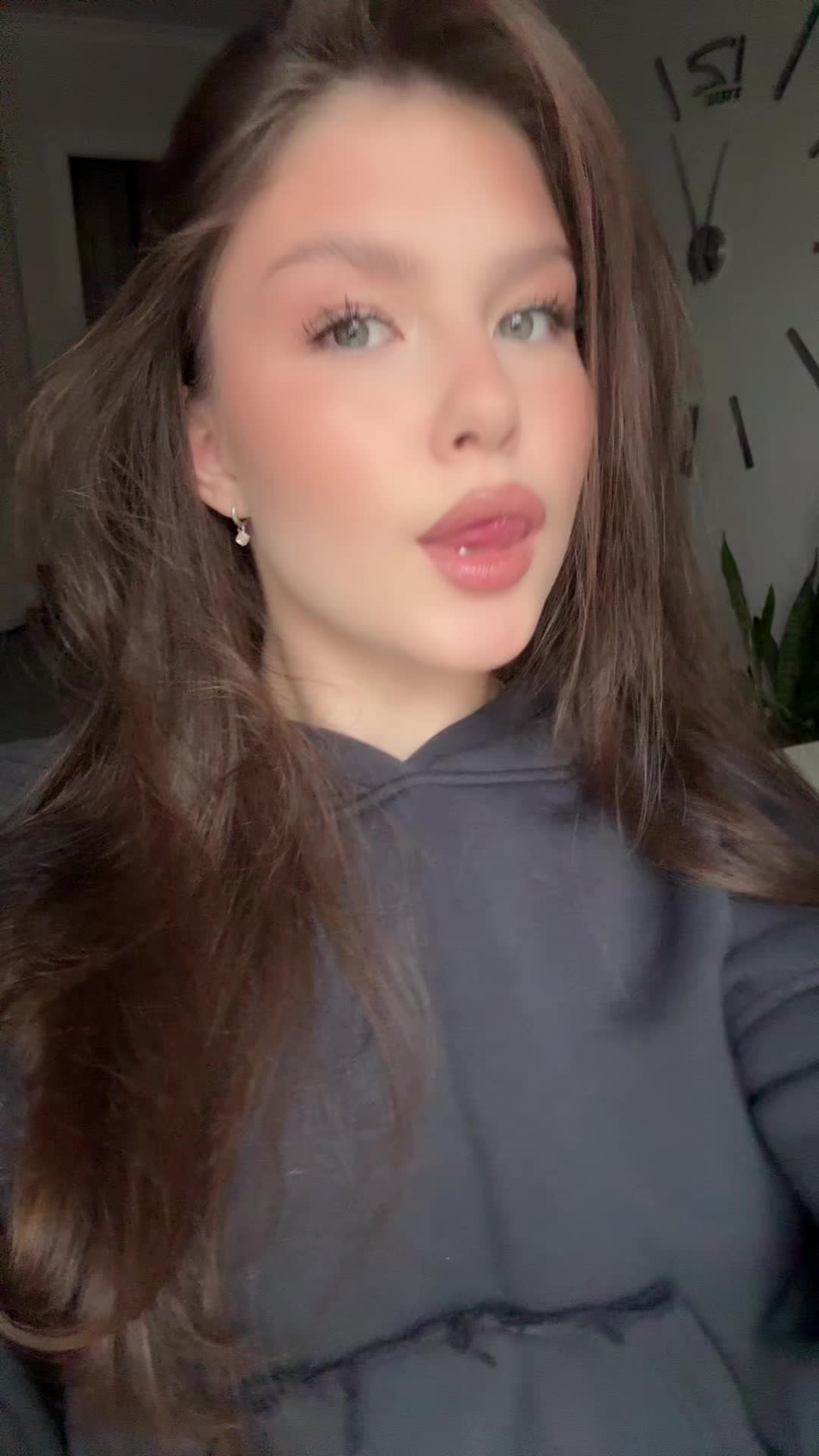@<3