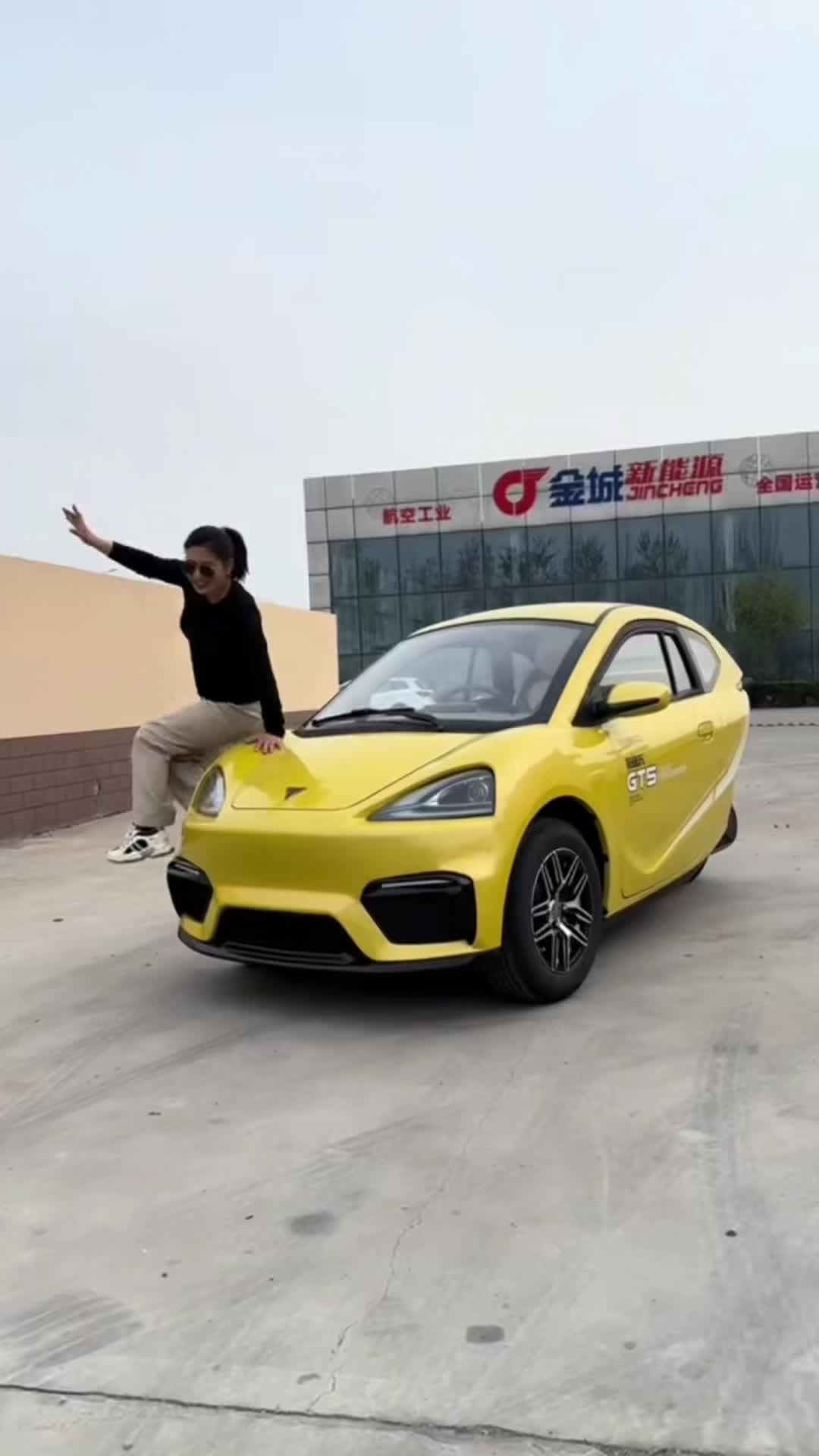 @XE T&Agrave;U (Chinase Car)