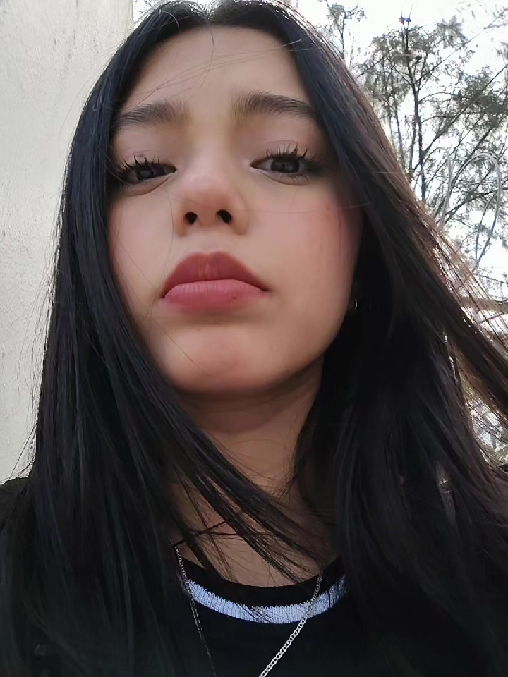 @Luna