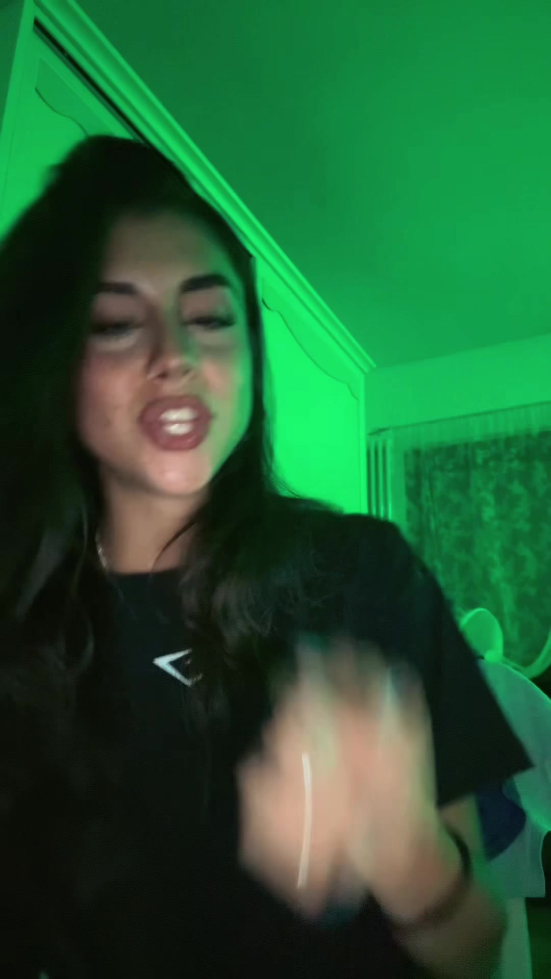 @𝐴𝑟𝑦