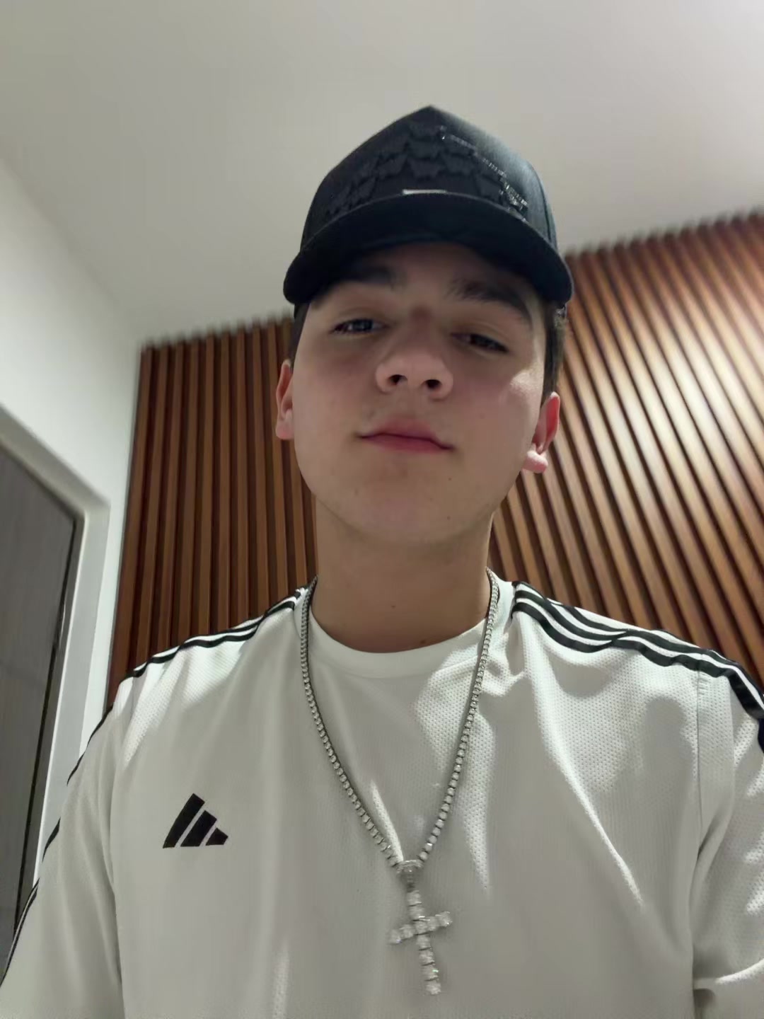 @Elpilotito