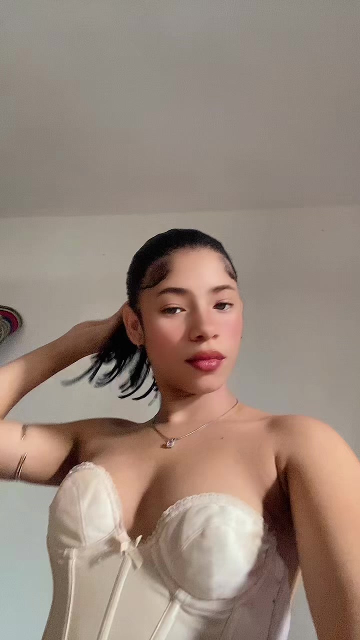 @BARBIE🦇🌈