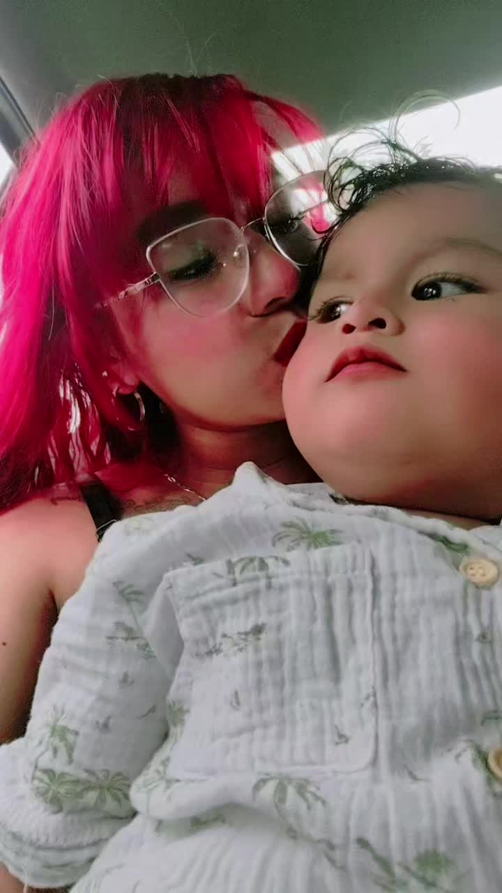 @Lola Juarez Flores